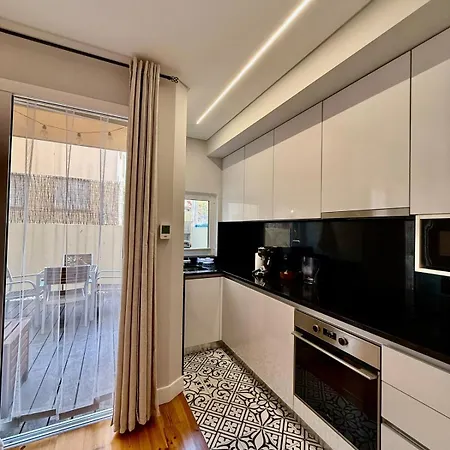 Apartment Quiet Corner Of Lisbon W Terrace *